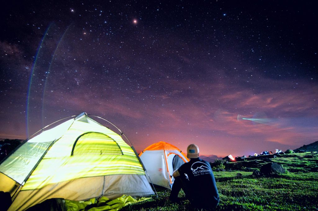  cắm trại tại núi langbiang đà lạt về đêm